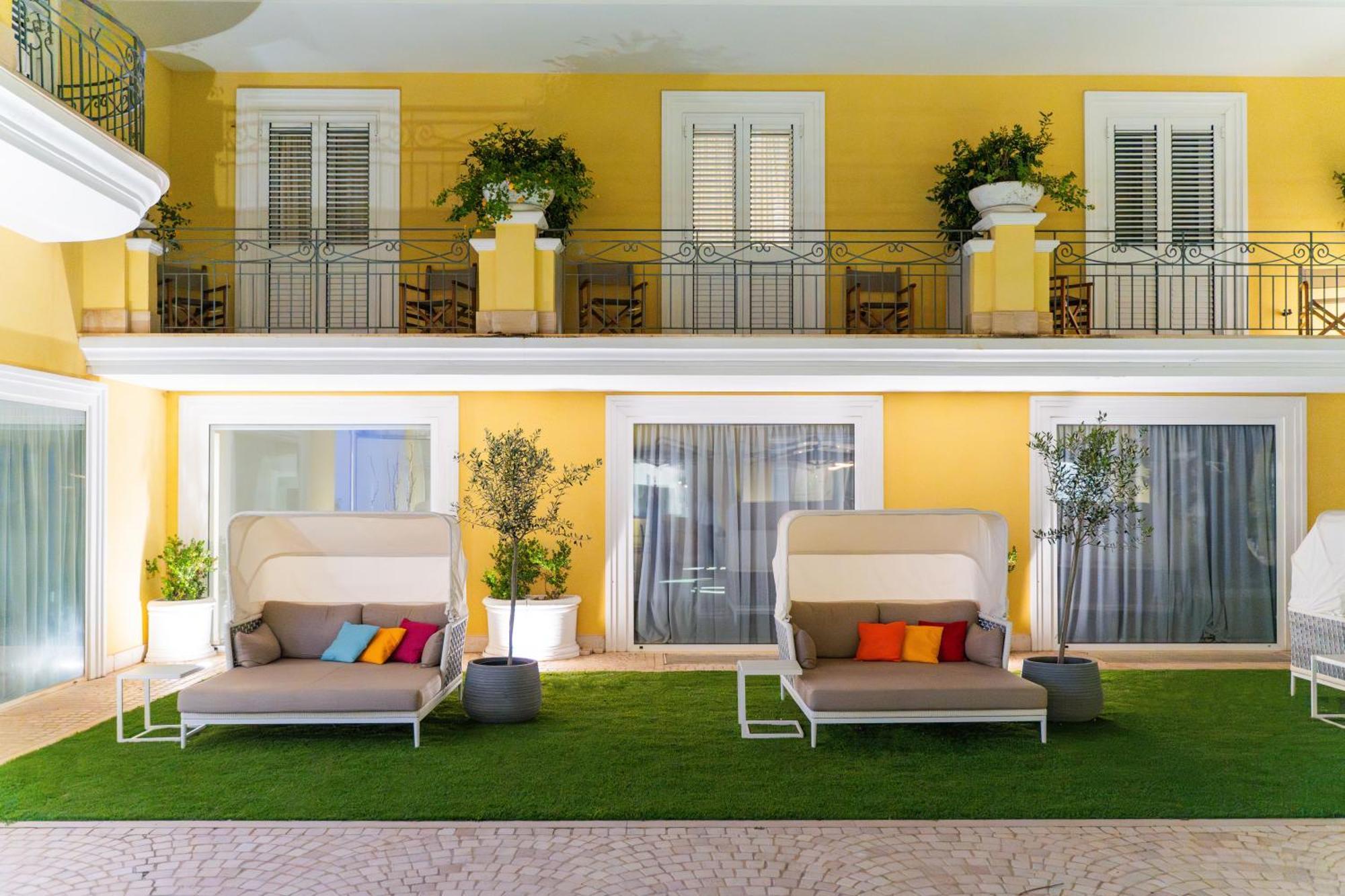 Victoria Palace Hotel & Zen Wellness Gallipoli Exterior photo